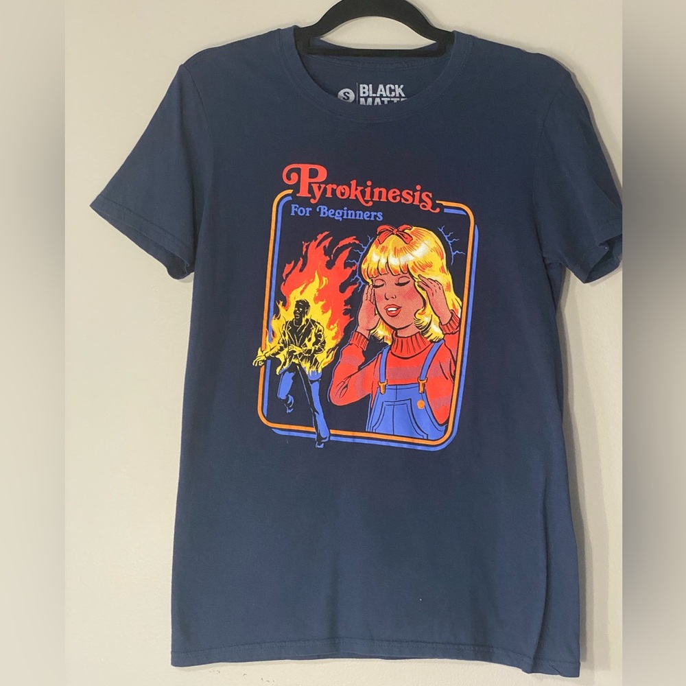 Black Matter T-shirt M
Unisex 
Imagine By Threadless 
Pyro kinesis for Beginners